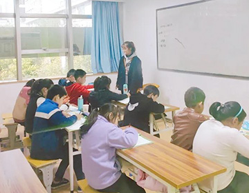 君翰好老师丨徐肖梅：教室里的每一个孩子，都是一个家庭的整个世界!